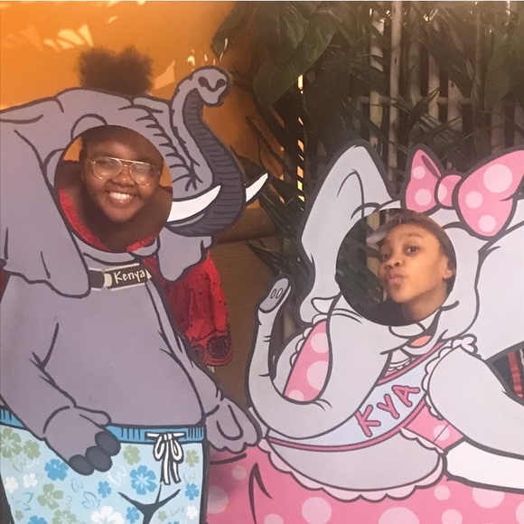 Meet your Posher, Simone - Picture 6 of 7